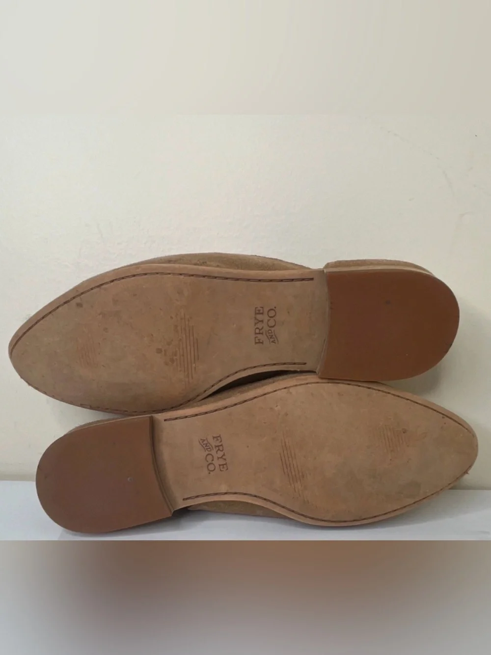 FRYE AND CO. Women's Tan Suede Slip-On Flats Size 8.5M
